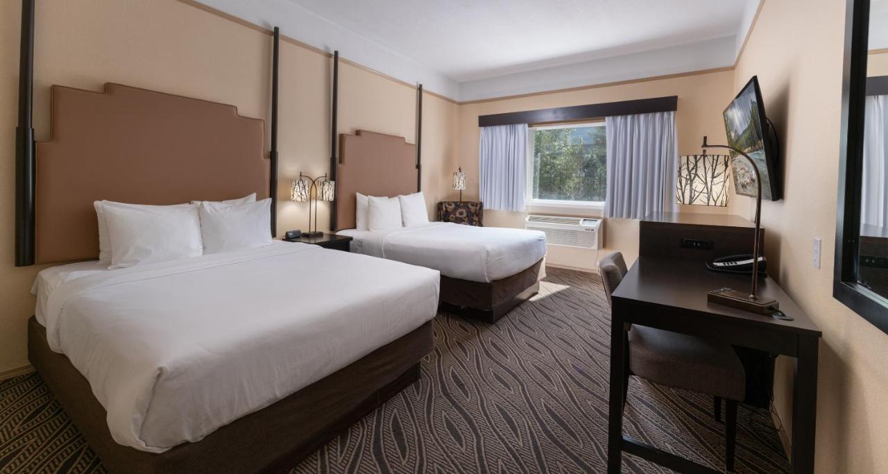 Prestige Inn Golden Eksteriør bilde